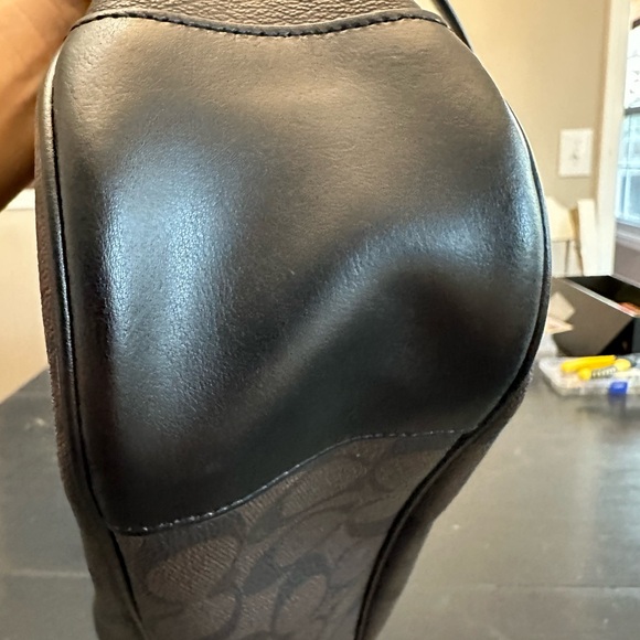 Coach Purse - Picture 3 of 8